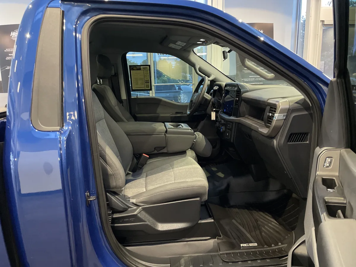 2024 Ford F-150 XL thumbnail 36