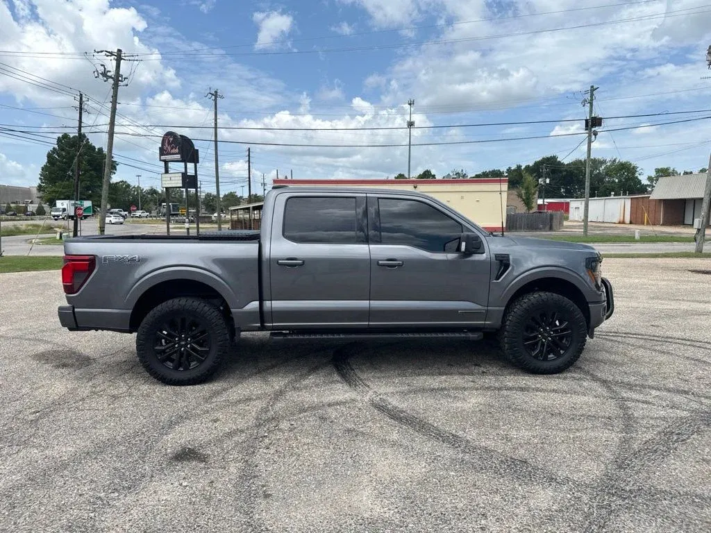2024 Ford F-150 XLT thumbnail 15