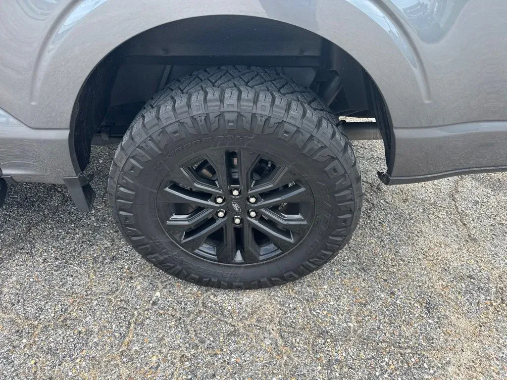2024 Ford F-150 XLT thumbnail 23