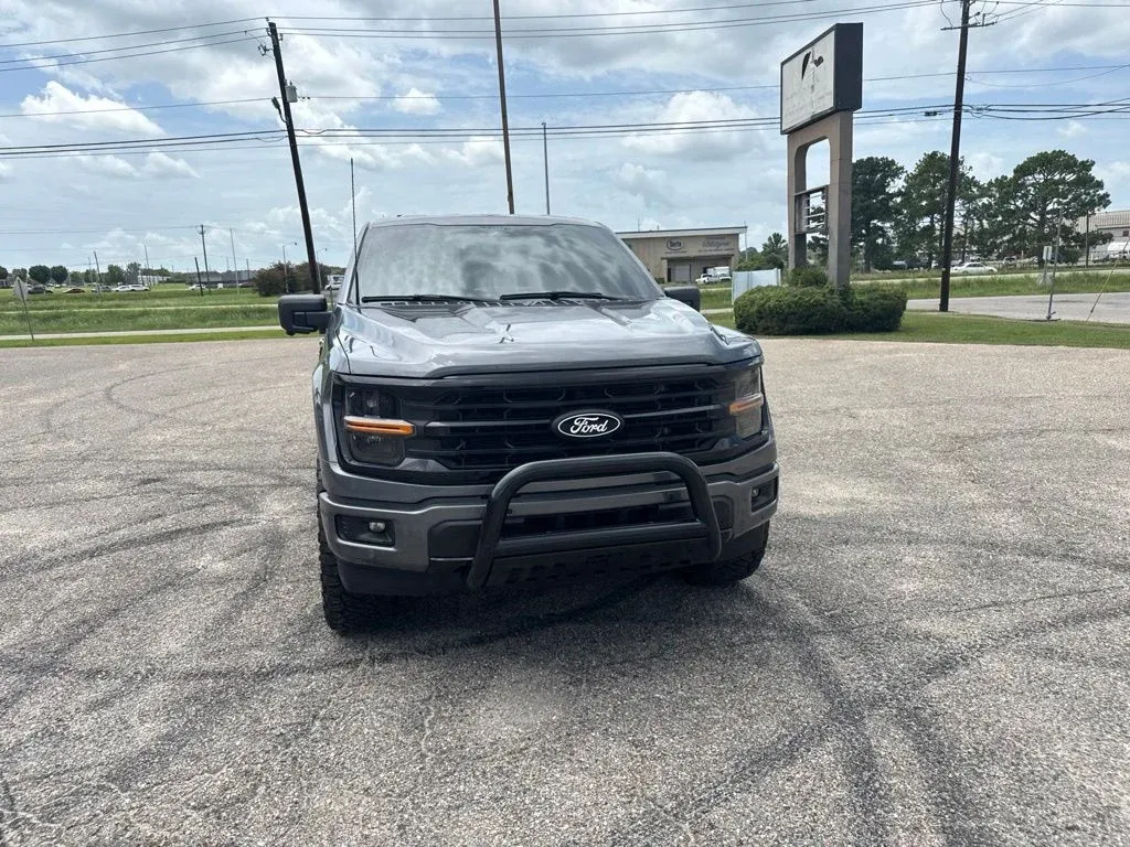 2024 Ford F-150 XLT thumbnail 3