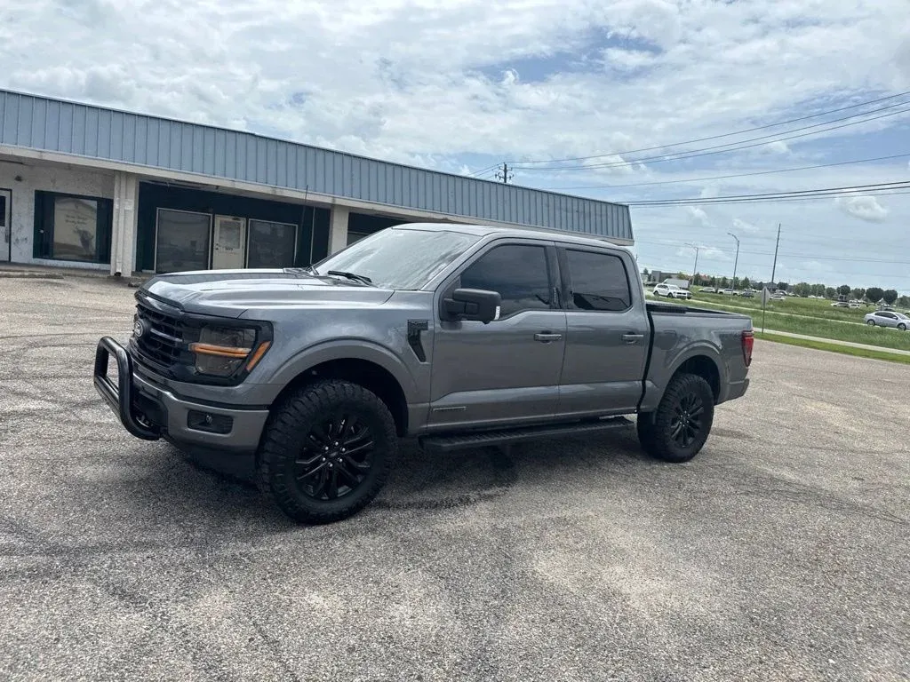 2024 Ford F-150 XLT thumbnail 7