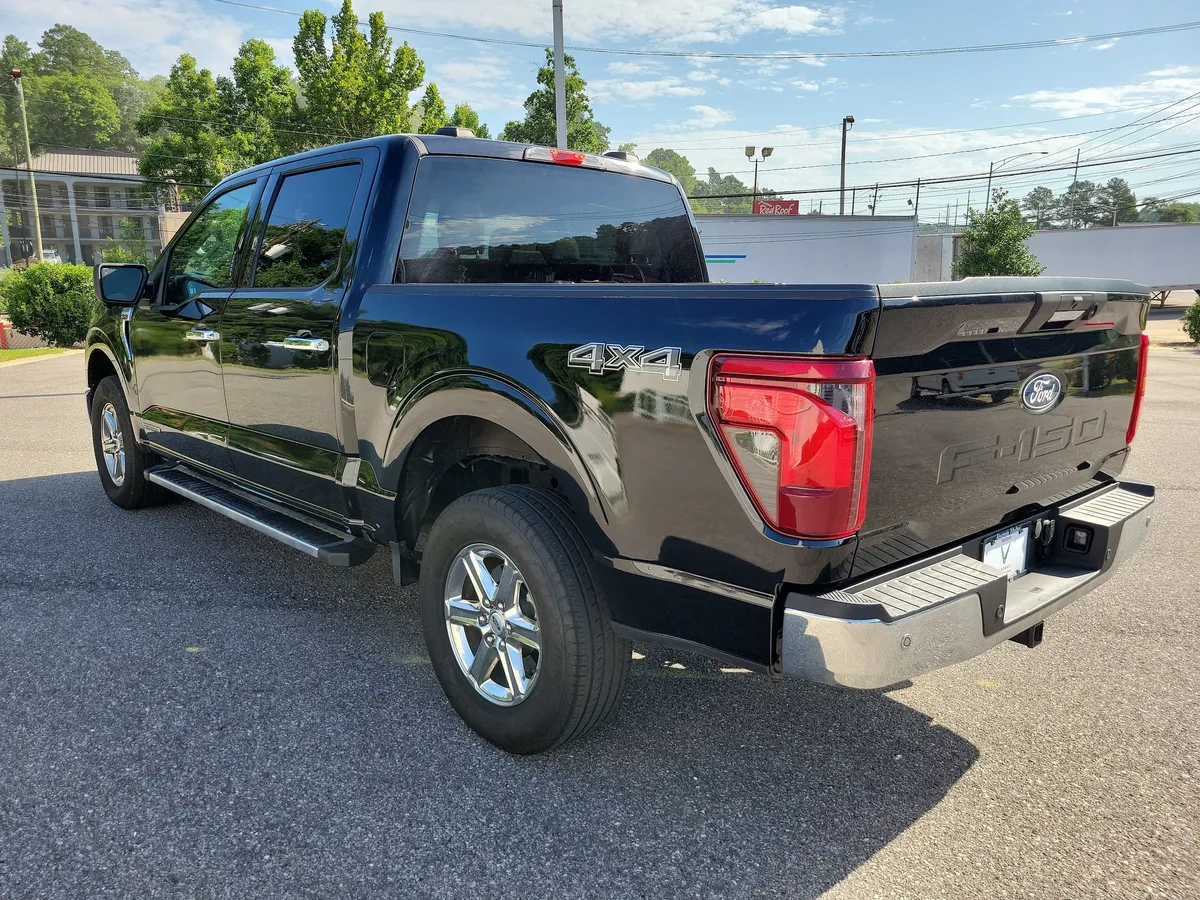 2024 Ford F-150 XLT thumbnail 7