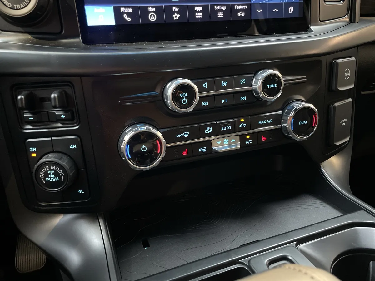 2024 Ford F-150 XLT thumbnail 29