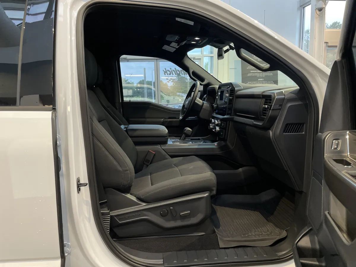 2024 Ford F-150 XLT thumbnail 38