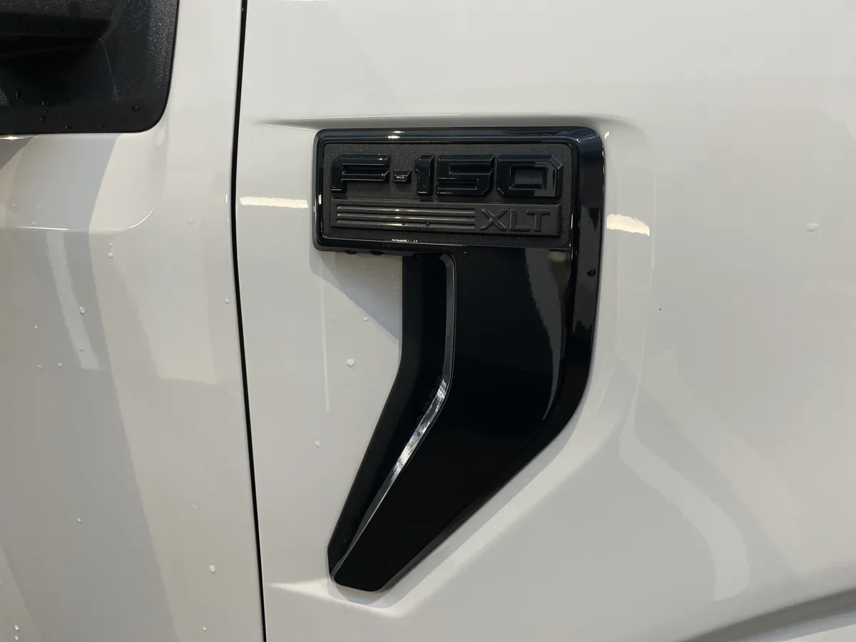 2024 Ford F-150 XLT thumbnail 39