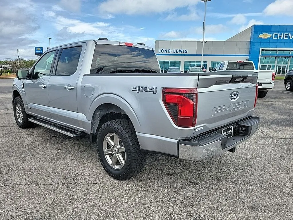 2024 Ford F-150 XLT thumbnail 5