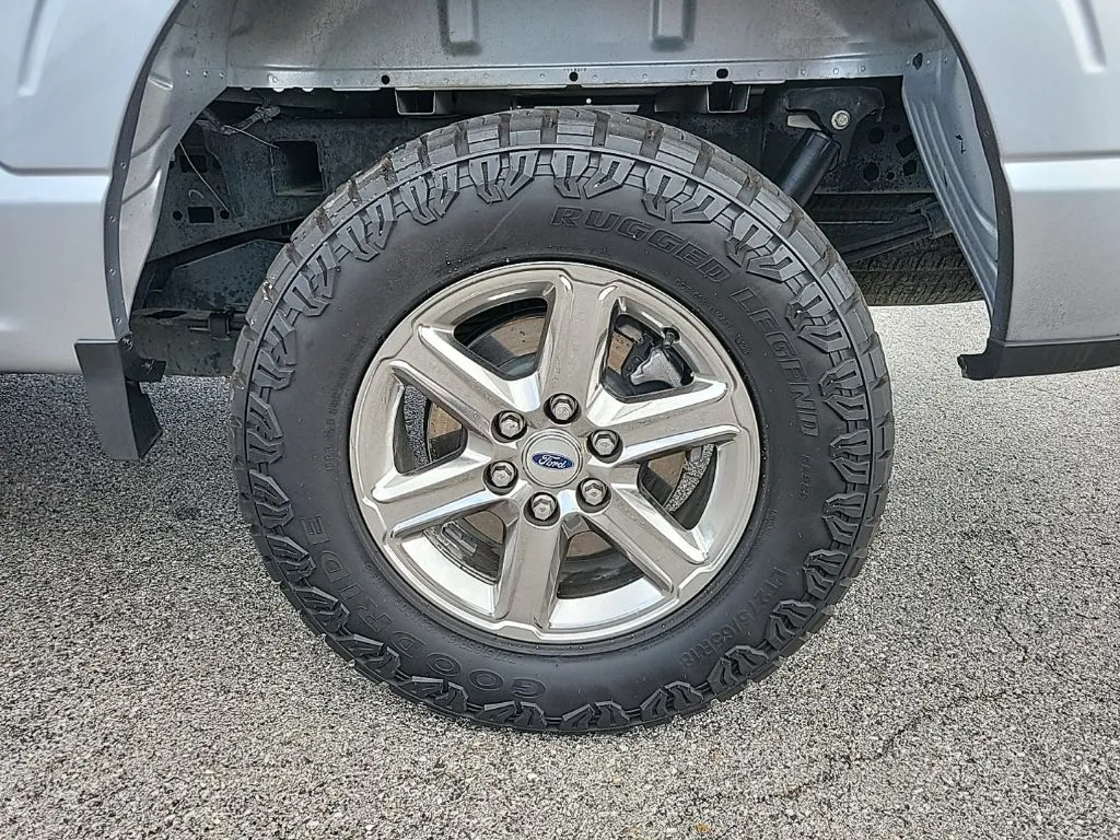 2024 Ford F-150 XLT thumbnail 8