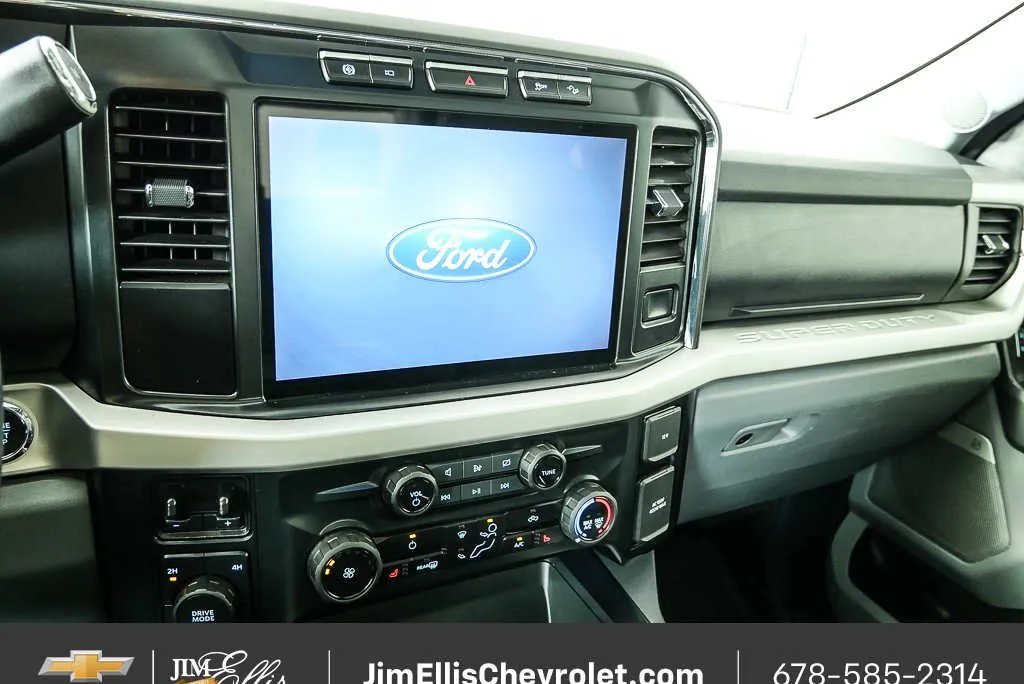 2024 Ford F-250 XLT thumbnail 13