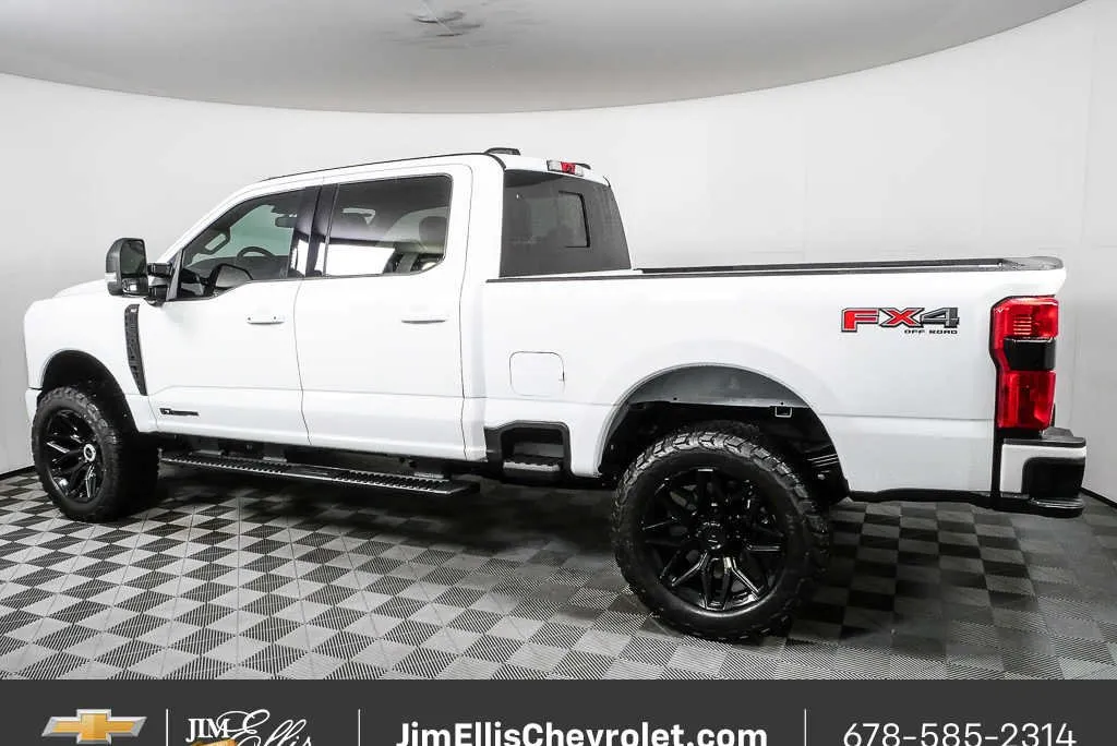 2024 Ford F-250 XLT thumbnail 29