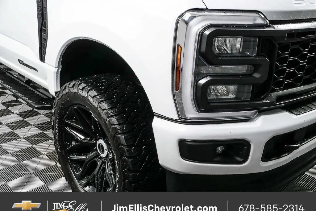 2024 Ford F-250 XLT thumbnail 34