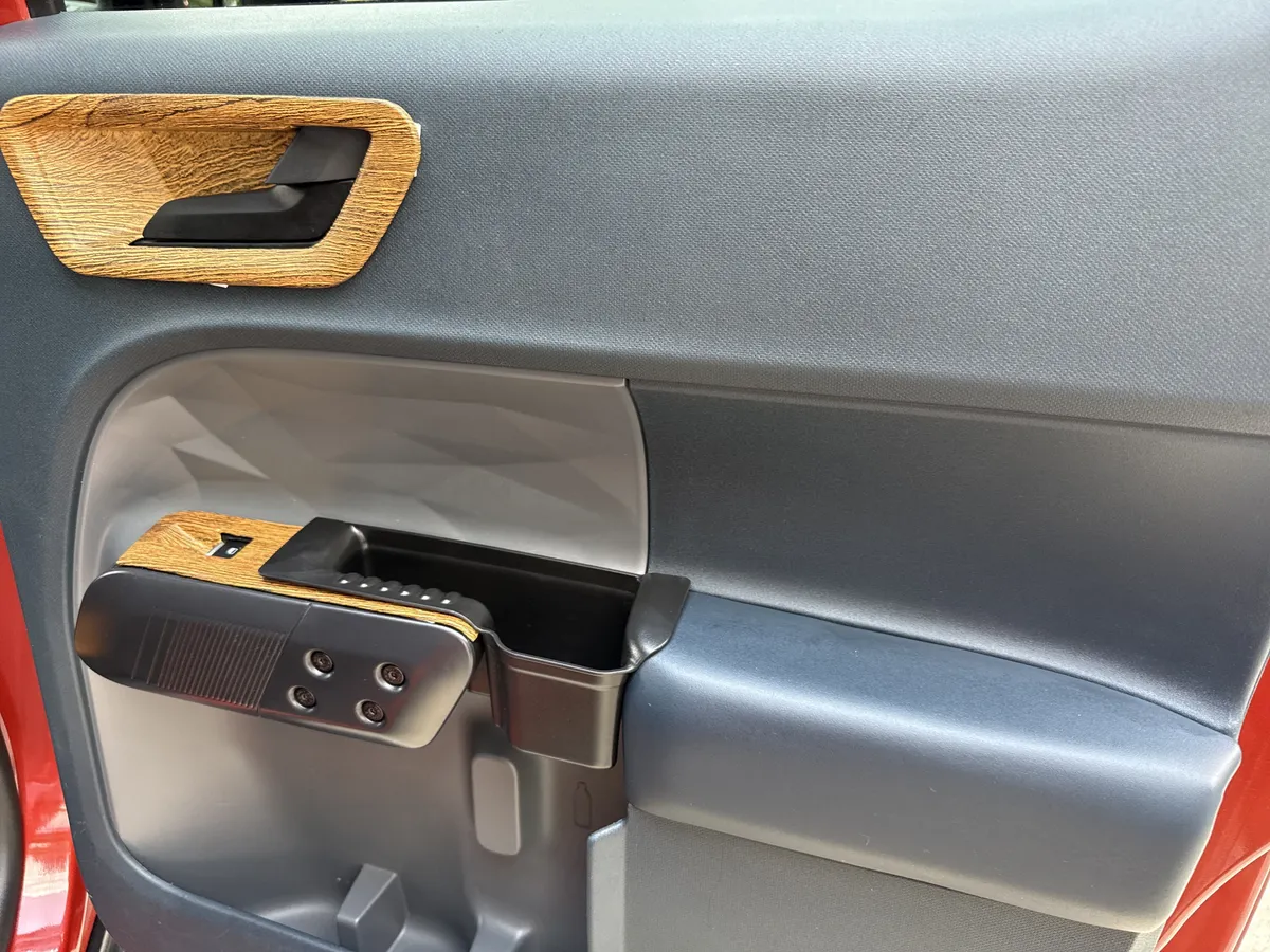 2024 Ford Maverick LARIAT thumbnail 16