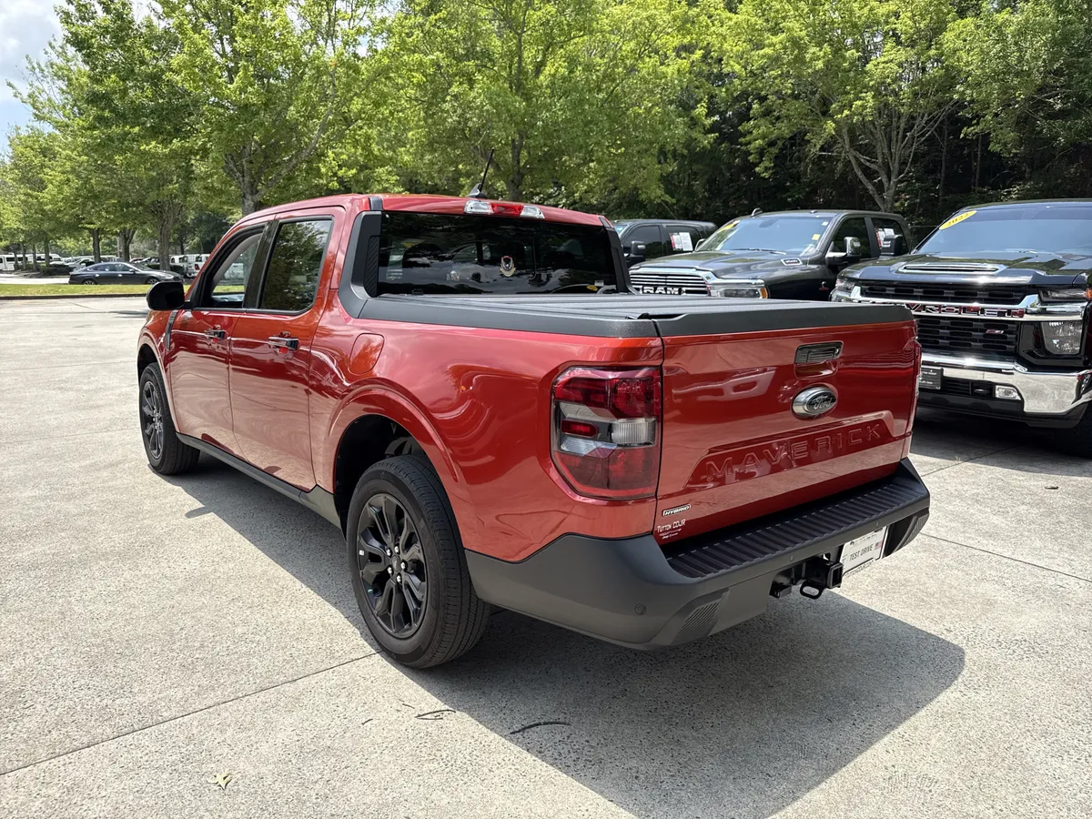2024 Ford Maverick LARIAT thumbnail 5