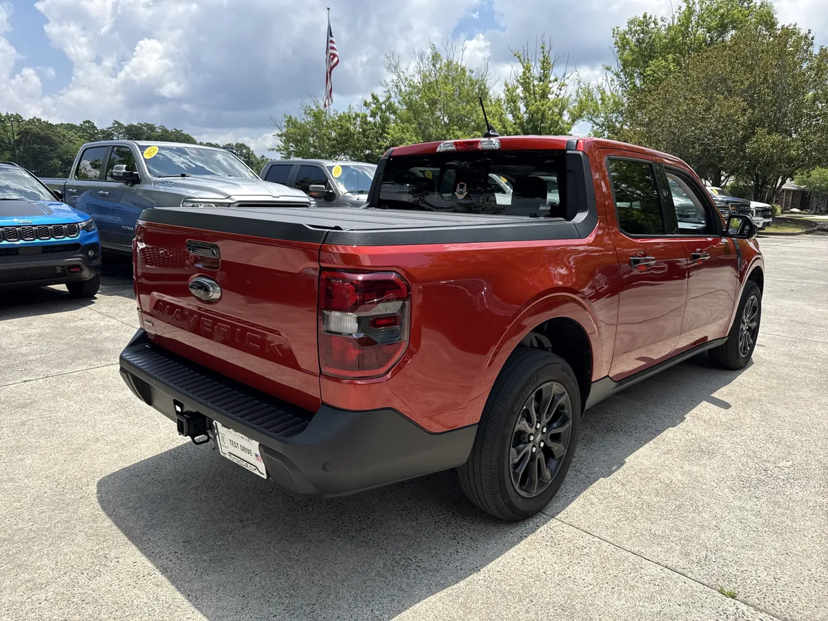 2024 Ford Maverick LARIAT thumbnail 7