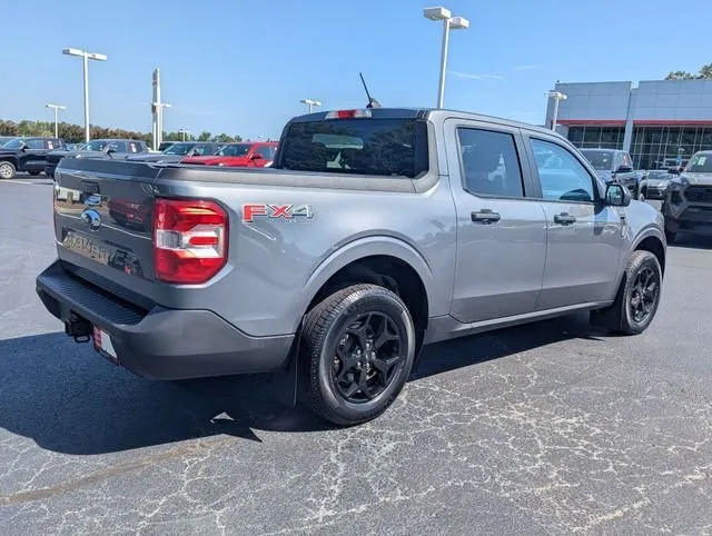 2024 Ford Maverick XLT thumbnail 3