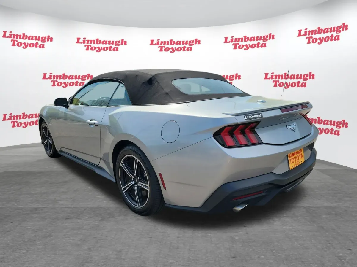 2024 Ford Mustang EcoBoost Premium thumbnail 24