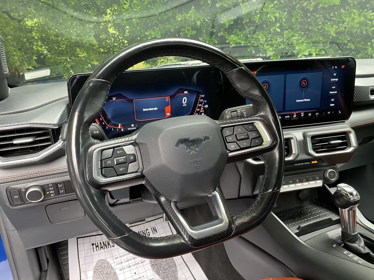 2024 Ford Mustang EcoBoost Premium thumbnail 15