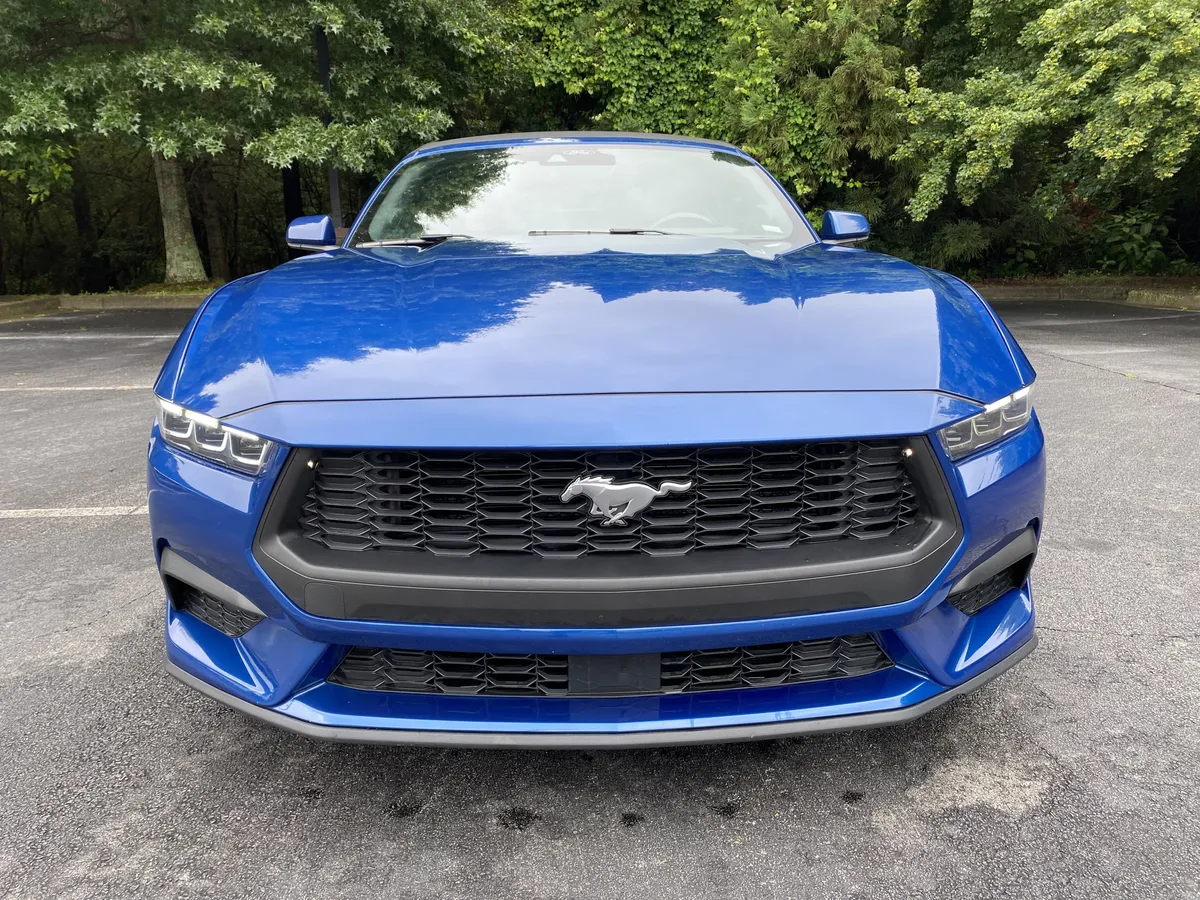 2024 Ford Mustang EcoBoost Premium thumbnail 2