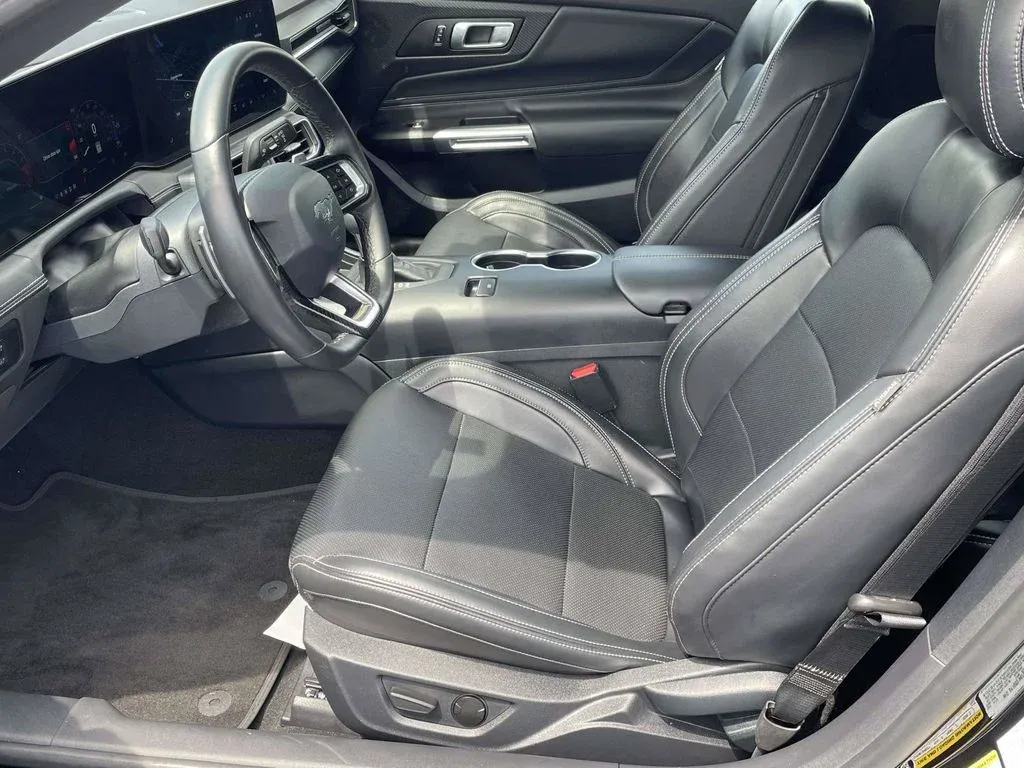 2024 Ford Mustang GT Premium thumbnail 10