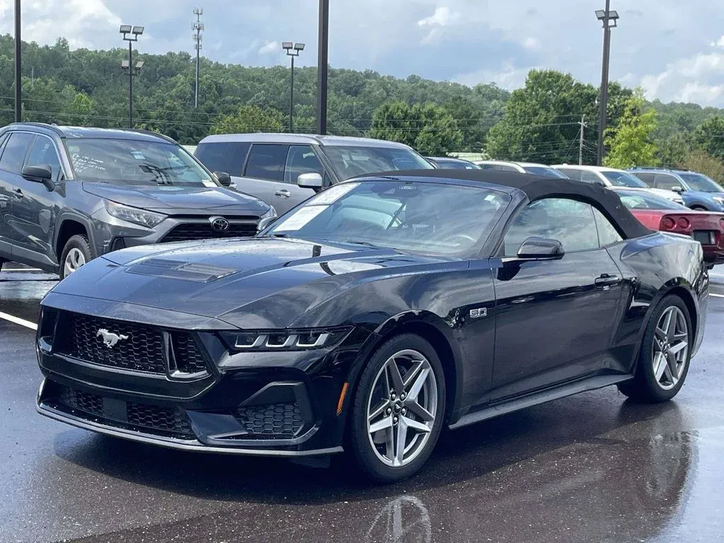 2024 Ford Mustang GT Premium thumbnail 7