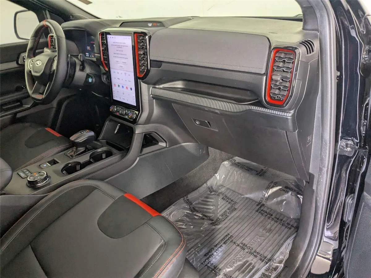2024 Ford Ranger Raptor thumbnail 30
