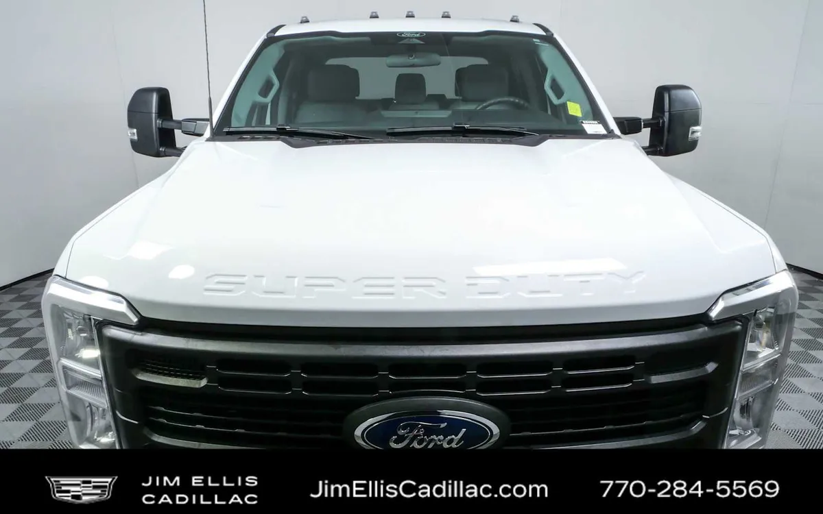 2024 Ford Super Duty F-350 DRW XL thumbnail 23