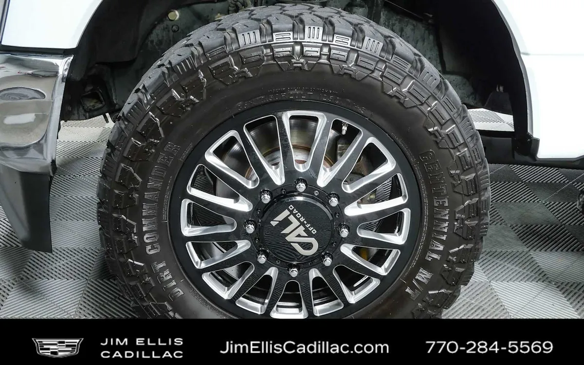 2024 Ford Super Duty F-350 DRW XL thumbnail 32
