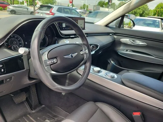 2024 Genesis GV70 thumbnail 14