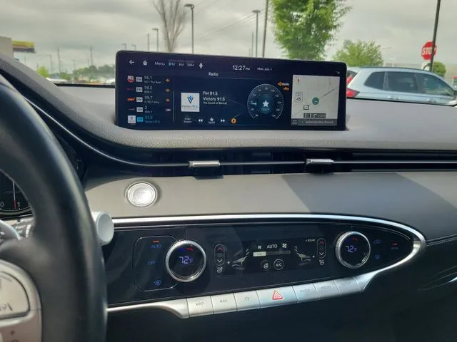 2024 Genesis GV70 thumbnail 20
