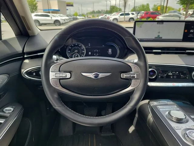 2024 Genesis GV70 thumbnail 31