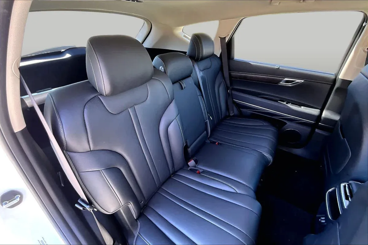 2024 Genesis GV80 thumbnail 20