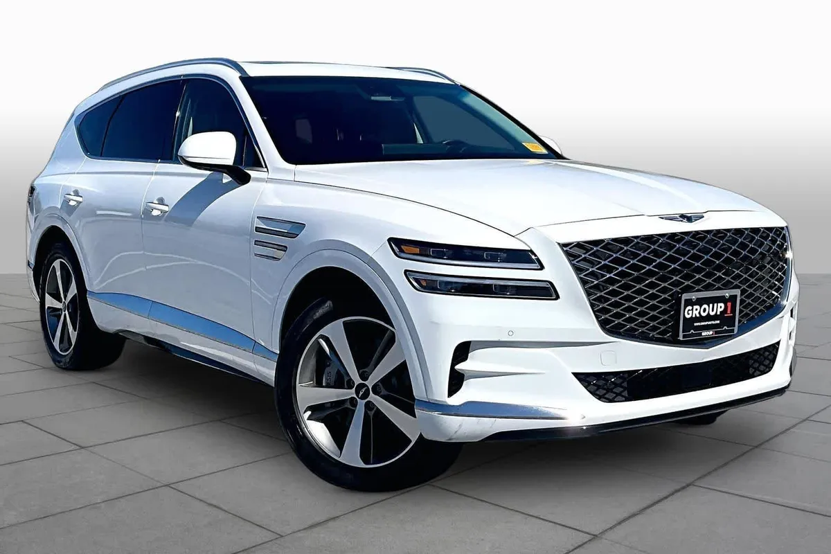 2024 Genesis GV80 thumbnail 3