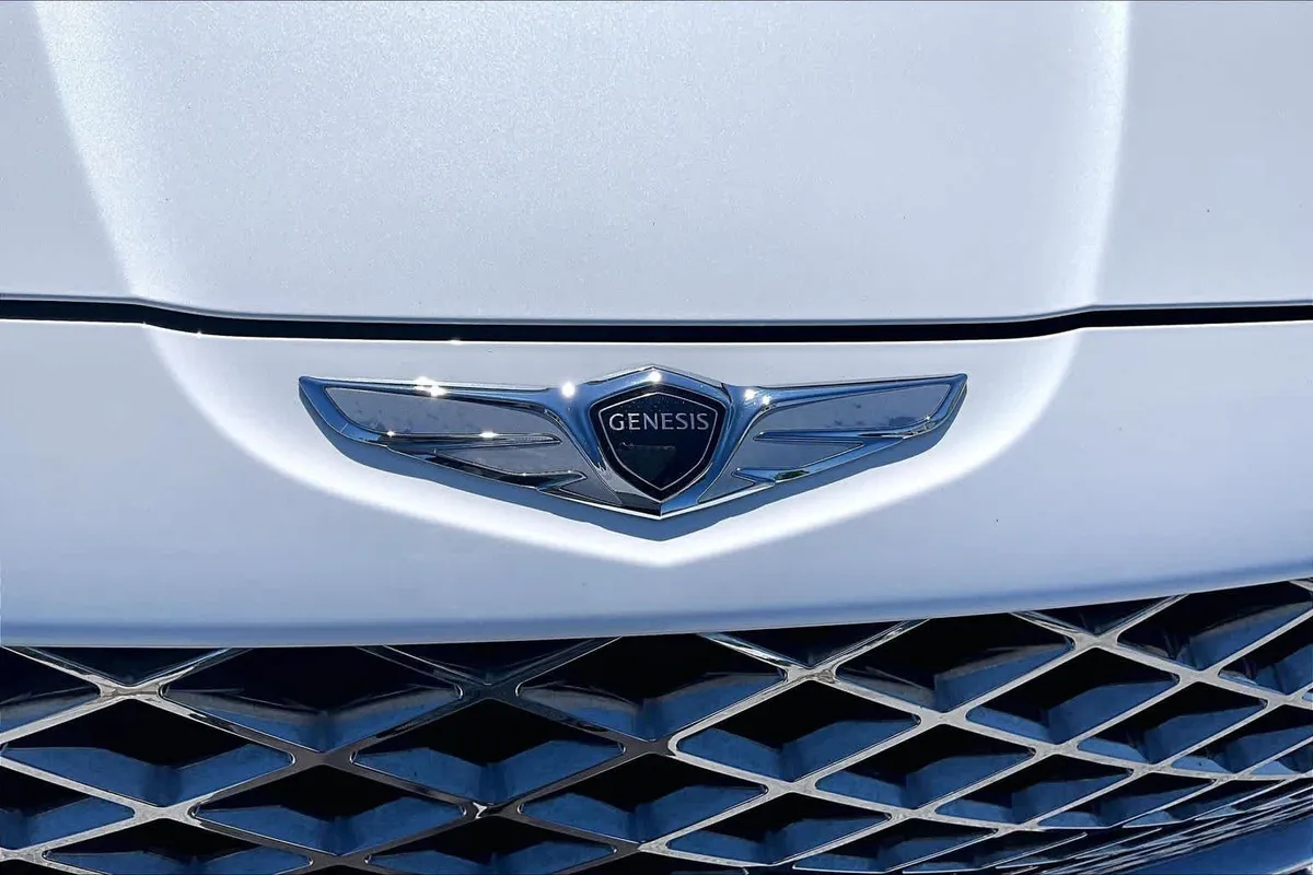 2024 Genesis GV80 thumbnail 31
