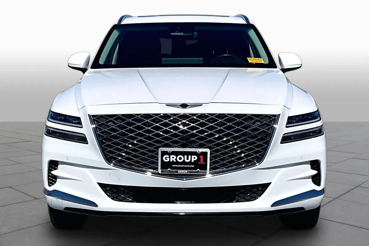 2024 Genesis GV80 thumbnail 4