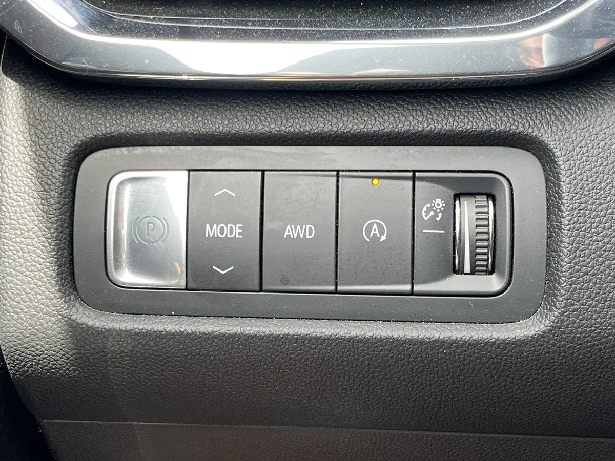 2024 GMC Acadia AWD Elevation thumbnail 11