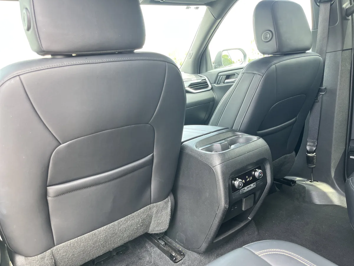 2024 GMC Acadia AWD Elevation thumbnail 18