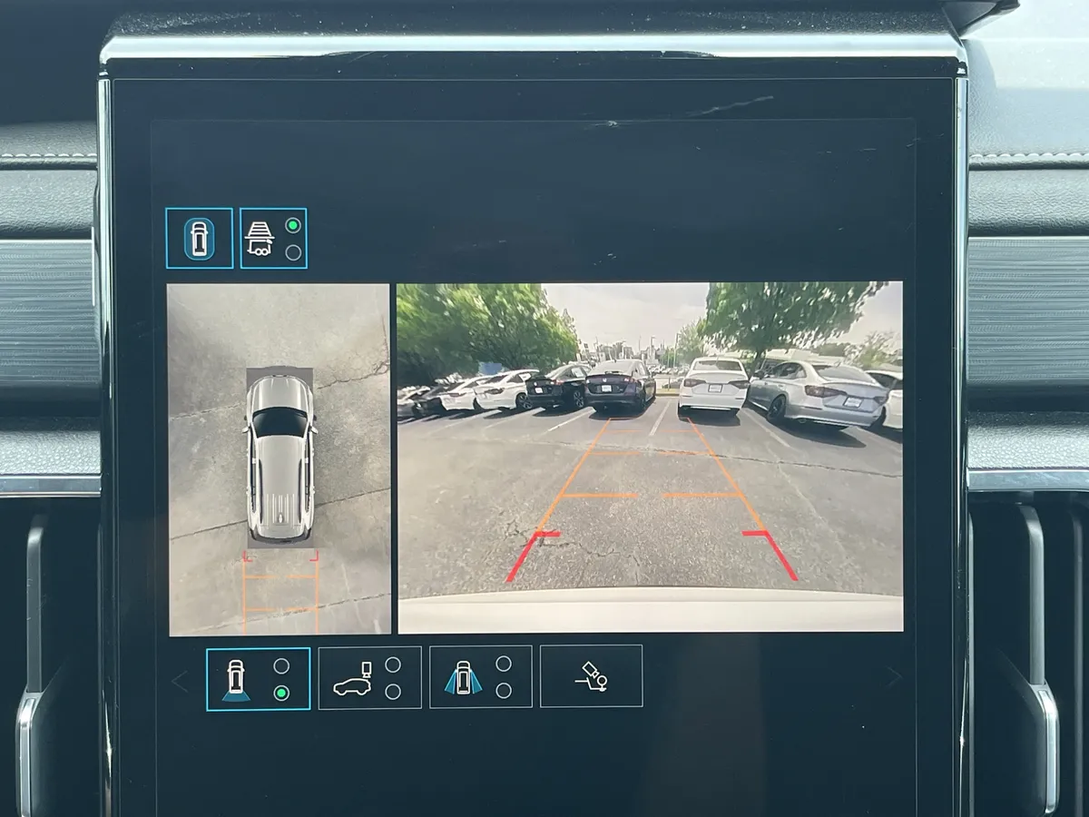 2024 GMC Acadia AWD Elevation thumbnail 6
