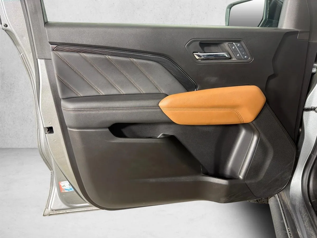 2024 GMC Canyon 4WD AT4 thumbnail 10