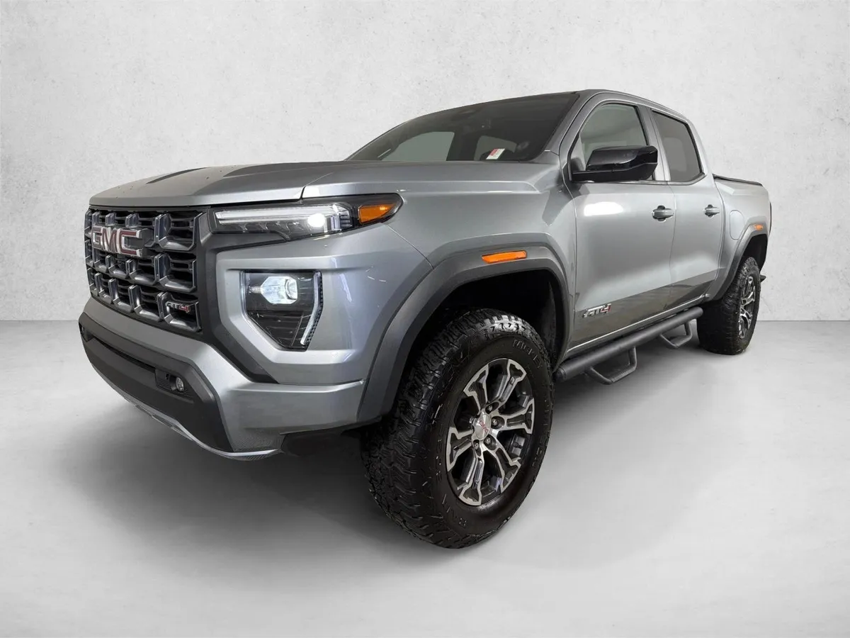 2024 GMC Canyon 4WD AT4 thumbnail 7