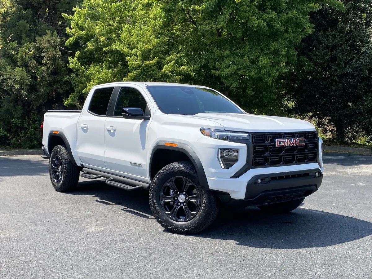 2024 GMC Canyon 4WD Elevation thumbnail 45