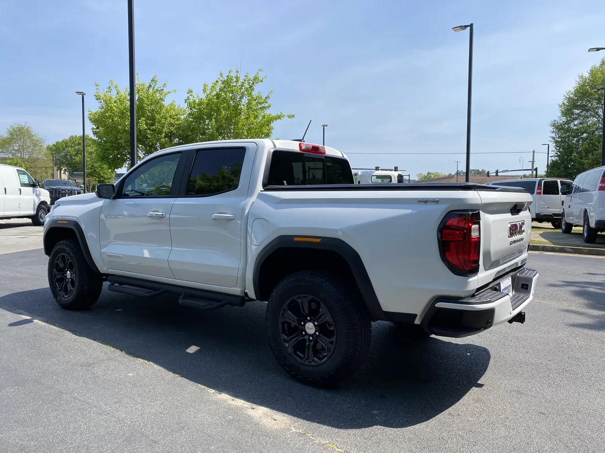 2024 GMC Canyon 4WD Elevation thumbnail 6