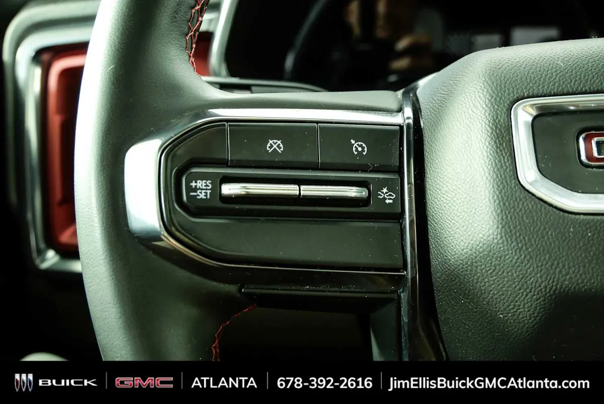 2024 GMC Canyon AT4X thumbnail 11