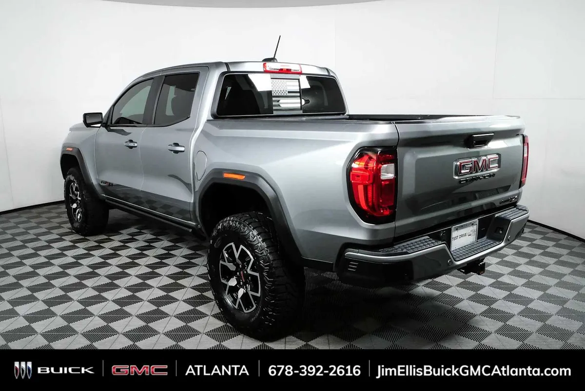 2024 GMC Canyon AT4X thumbnail 30