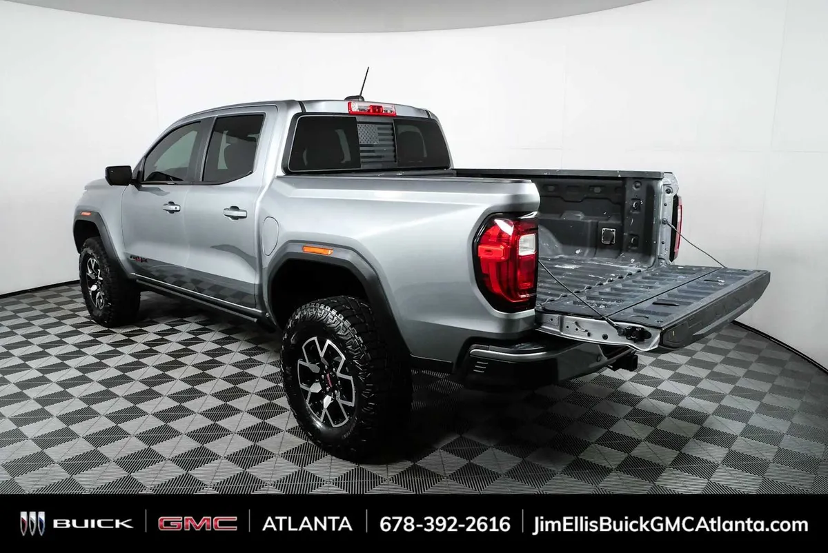 2024 GMC Canyon AT4X thumbnail 33