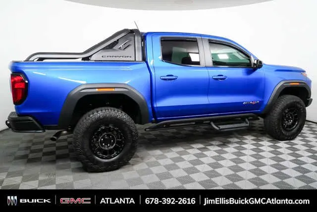 2024 GMC Canyon AT4X thumbnail 2
