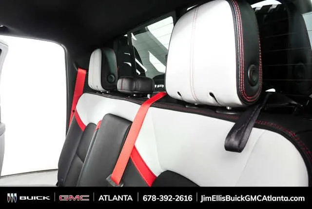 2024 GMC Canyon AT4X thumbnail 22