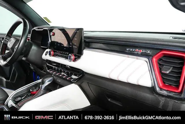 2024 GMC Canyon AT4X thumbnail 25