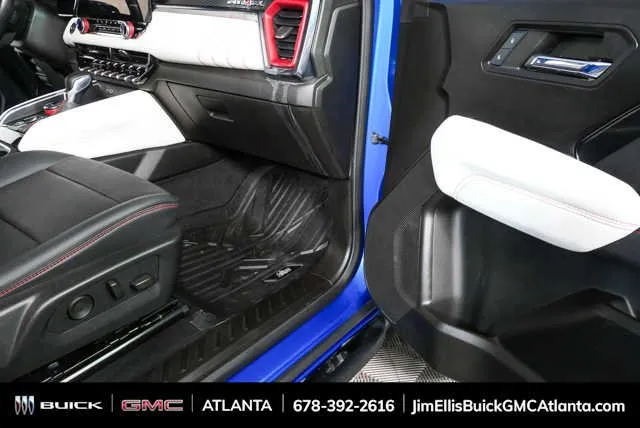 2024 GMC Canyon AT4X thumbnail 26