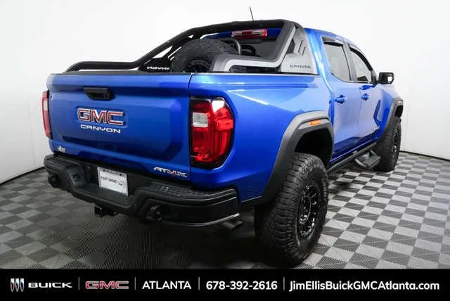 2024 GMC Canyon AT4X thumbnail 3