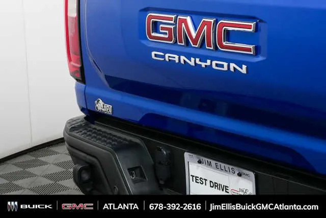 2024 GMC Canyon AT4X thumbnail 36