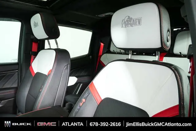 2024 GMC Canyon AT4X thumbnail 5